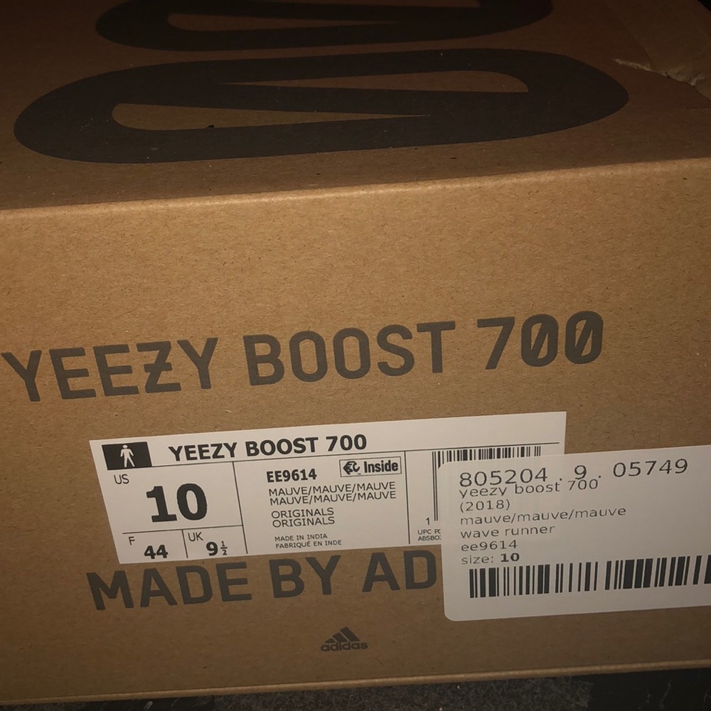 Yeezy 700